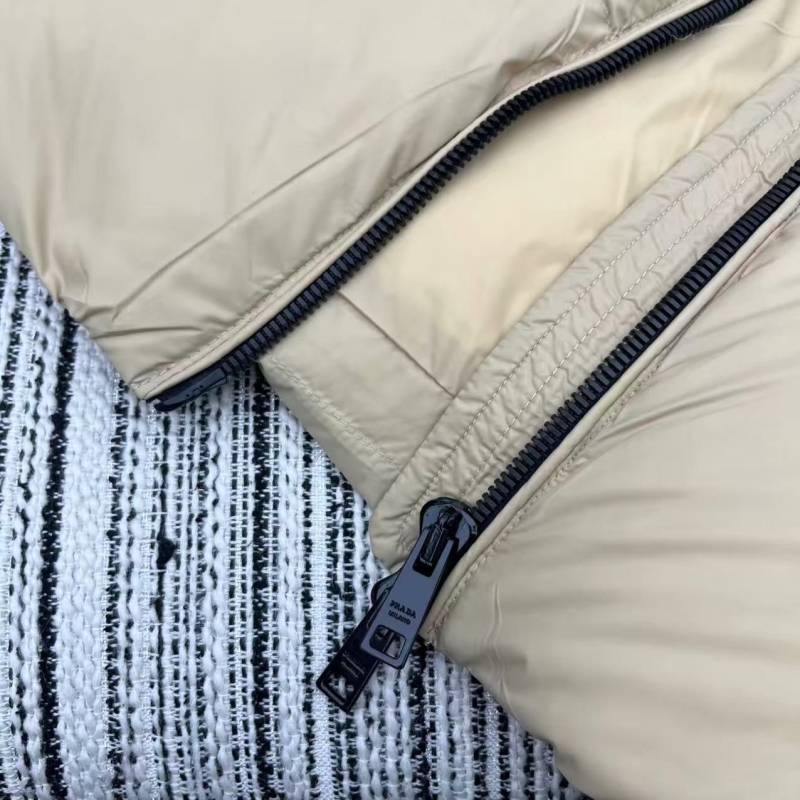 Pra*a down jacket